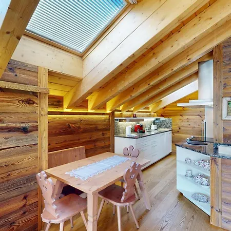 Luxury & By Mountain Exposure Apartment