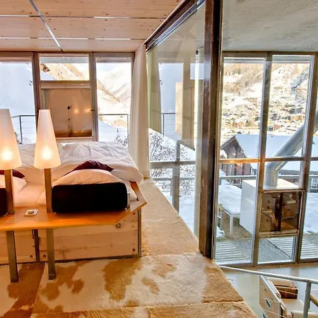 Luxury & By Mountain Exposure