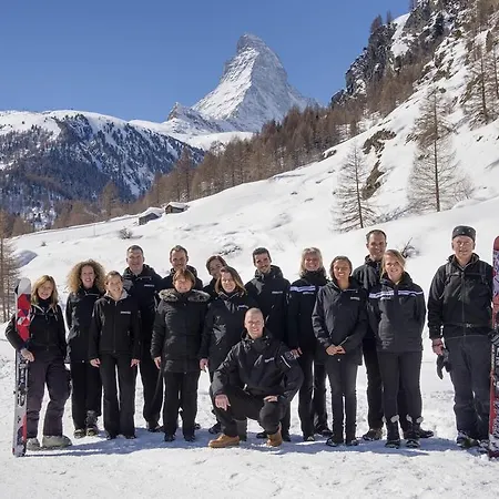 Luxury & By Mountain Exposure